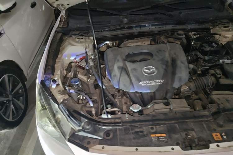Used Mazda 3 Axela 2016 Sedan 1.5L Automatic Comfort Model Engine Bay Right