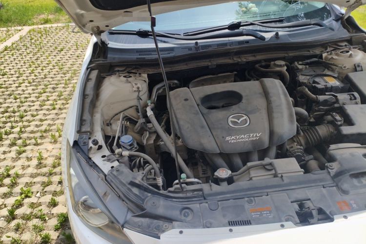 Used Mazda 3 Axela 2016 Sedan 1.5L Automatic Comfort Model Engine Bay Right