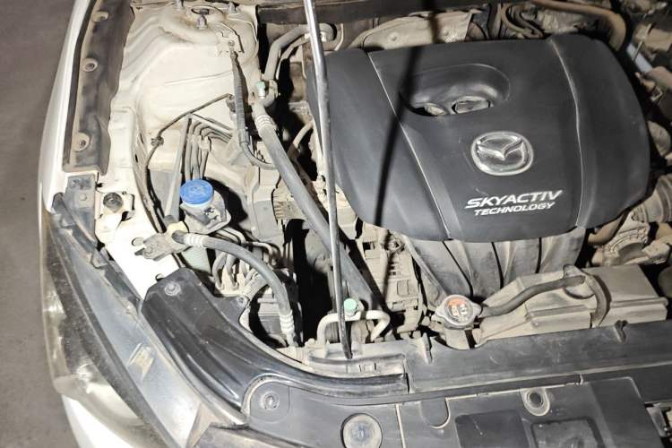 Used Mazda 3 Axela 2016 Sedan 1.5L Automatic Comfort Model Engine Bay Right