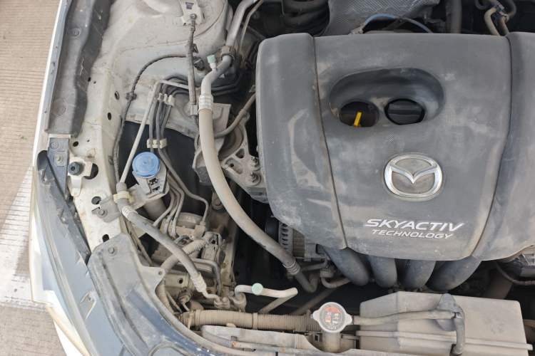Used Mazda 3 Axela 2016 Sedan 1.5L Manual Comfort Model Engine Bay Right