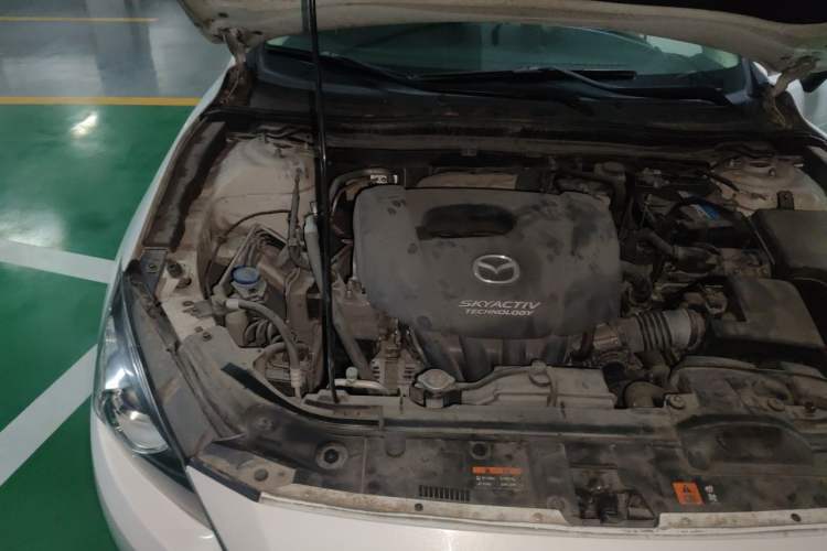 Used Mazda 3 Axela 2016 Sedan 1.5L Automatic Luxury Model Engine Bay Right
