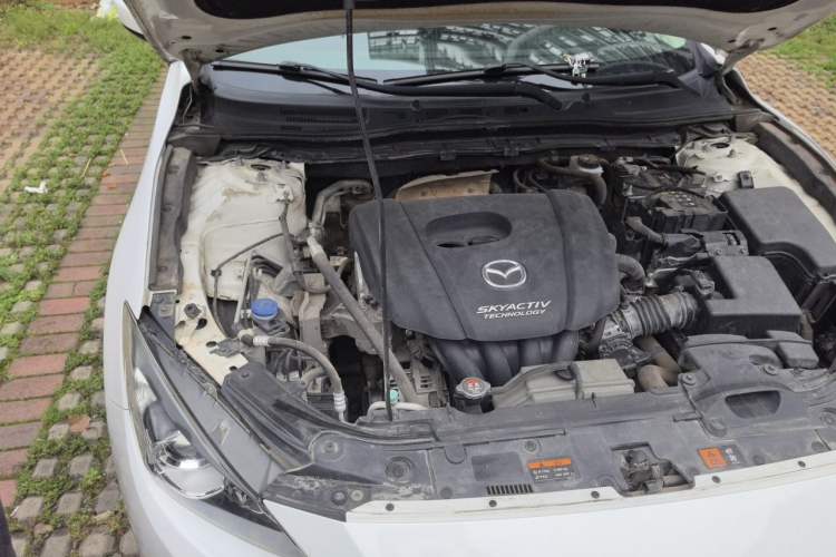 Used Mazda 3 Axela 2016 Sedan 1.5L Automatic Luxury Model Engine Bay Right