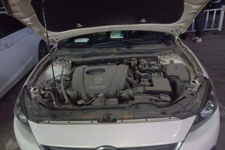 Used Mazda 3 Axela 2016 Sedan 1.5L Manual Comfort Model Engine Bay