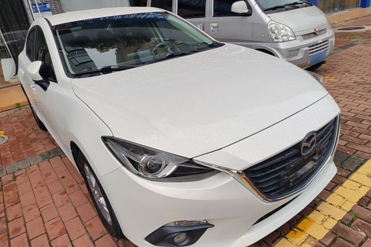 Used Mazda 3 Axela 2016 Sedan 1.5L Automatic Comfort Model Exterior 1