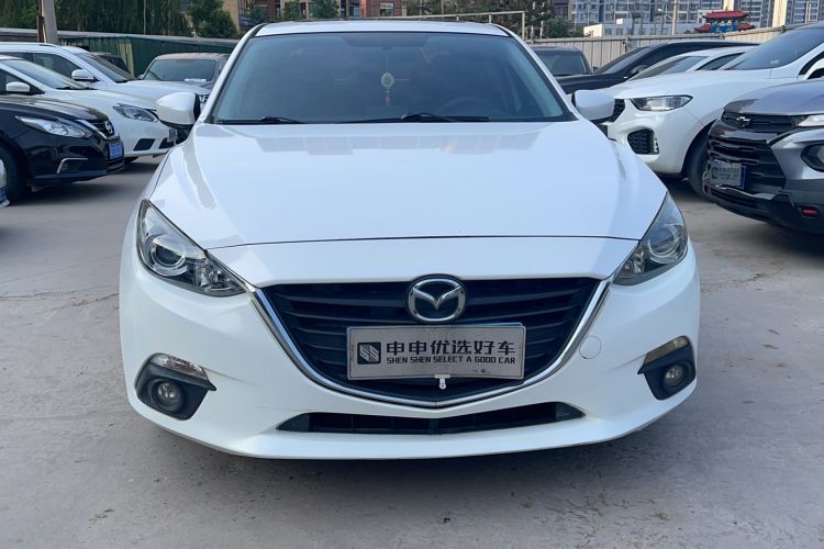 Used Mazda 3 Axela 2016 Sedan 1.5L Automatic Luxury Model Exterior 1