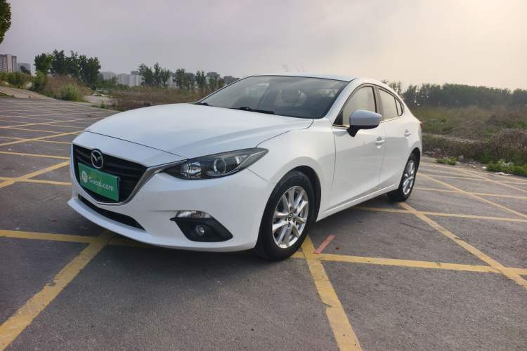 Used Mazda 3 Axela 2016 Sedan 1.5L Manual Comfort Model Exterior 1