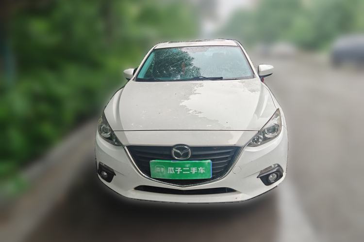 Used Mazda 3 Axela 2016 Sedan 1.5L Automatic Luxury Model Exterior 1