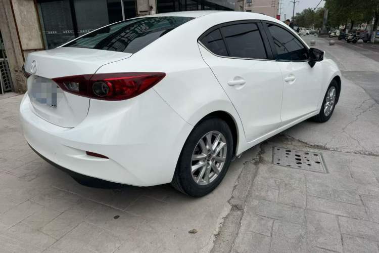 Used Mazda 3 Axela 2016 Sedan 1.5L Automatic Comfort Model Exterior 2