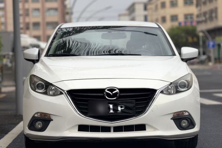 Used Mazda 3 Axela 2016 Sedan 1.5L Automatic Comfort Model Exterior 2