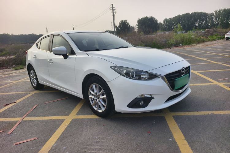 Used Mazda 3 Axela 2016 Sedan 1.5L Manual Comfort Model Exterior 3