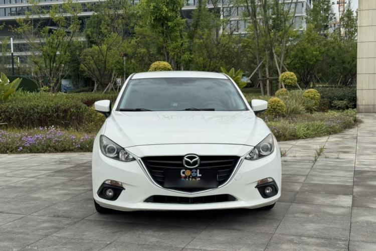 Used Mazda 3 Axela 2016 Sedan 1.5L Manual Comfort Model Exterior 4