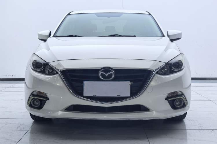 Used Mazda 3 Axela 2016 Sedan 1.5L Automatic Comfort Model Exterior 4