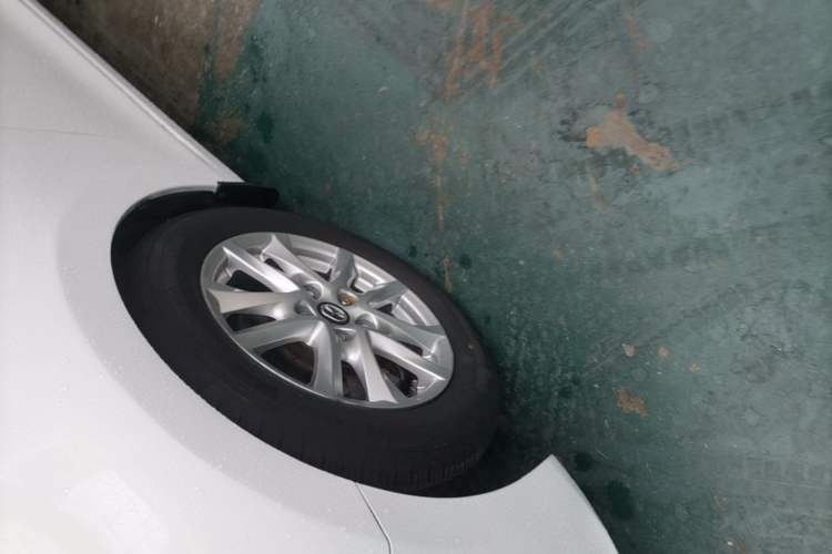 Used Mazda 3 Axela 2016 Sedan 1.5L Manual Comfort Model Exterior 4