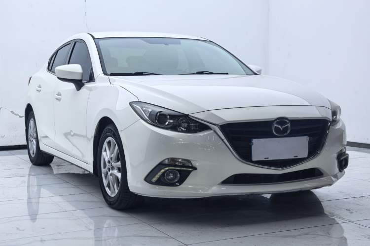 Used Mazda 3 Axela 2016 Sedan 1.5L Automatic Comfort Model Exterior 5