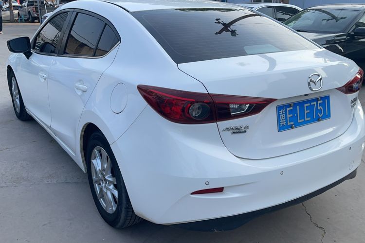Used Mazda 3 Axela 2016 Sedan 1.5L Automatic Luxury Model Exterior 5