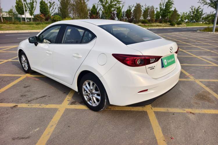Used Mazda 3 Axela 2016 Sedan 1.5L Manual Comfort Model Exterior 6