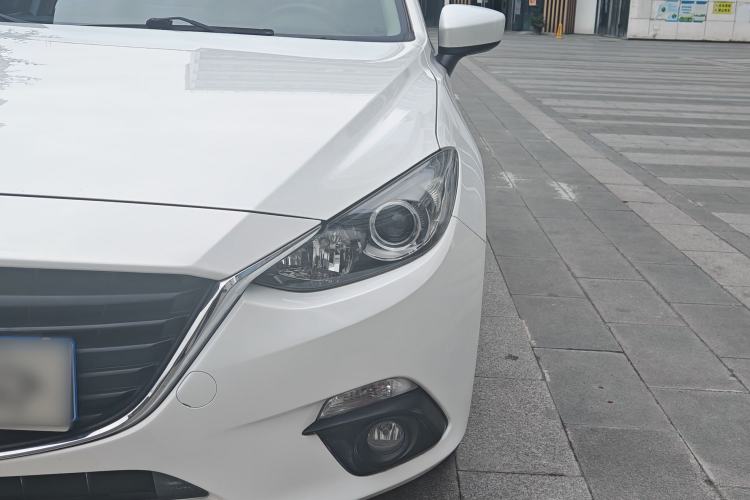 Used Mazda 3 Axela 2016 Sedan 1.5L Automatic Comfort Model Exterior 7