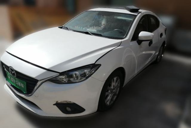 Used Mazda 3 Axela 2016 Sedan 1.5L Automatic Luxury Model
