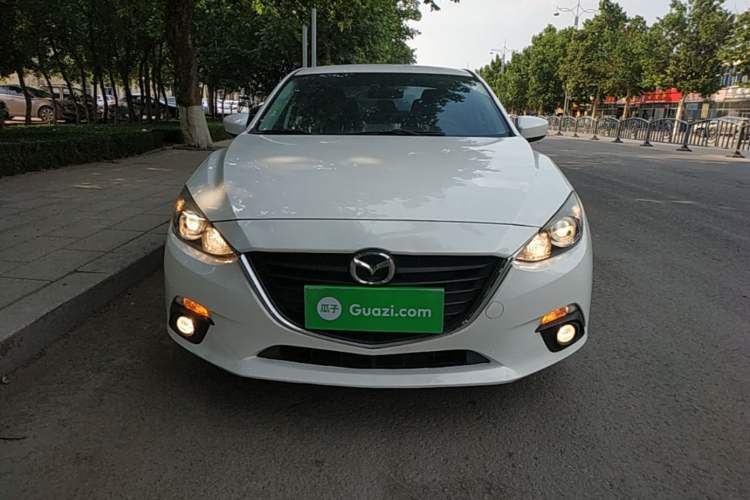 Used Mazda 3 Axela 2016 Sedan 1.5L Automatic Comfort Model Front