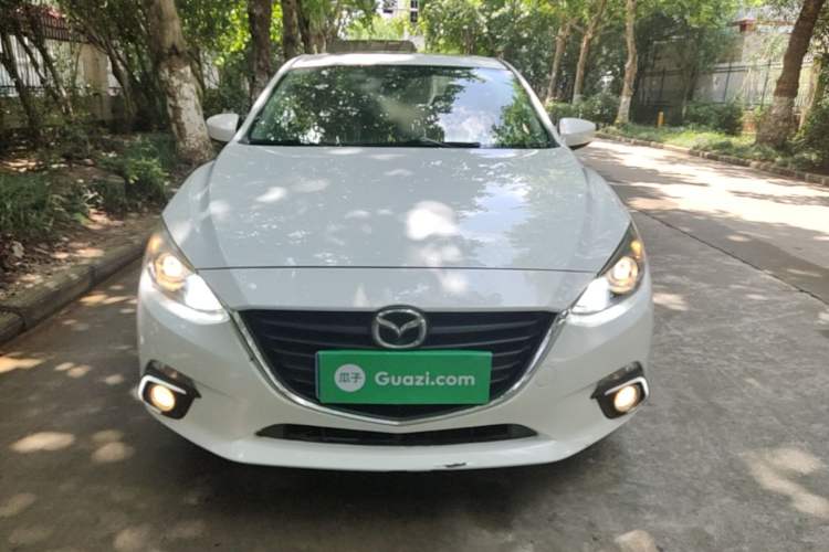 Used Mazda 3 Axela 2016 Sedan 1.5L Automatic Luxury Model Front