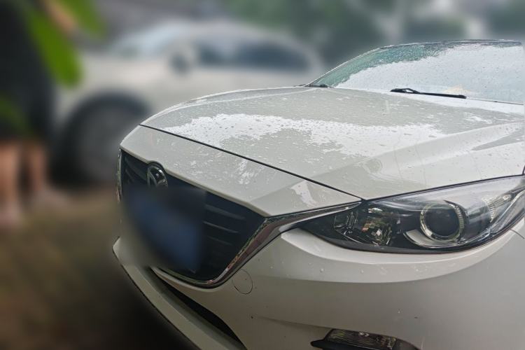 Used Mazda 3 Axela 2016 Sedan 1.5L Automatic Comfort Model Front