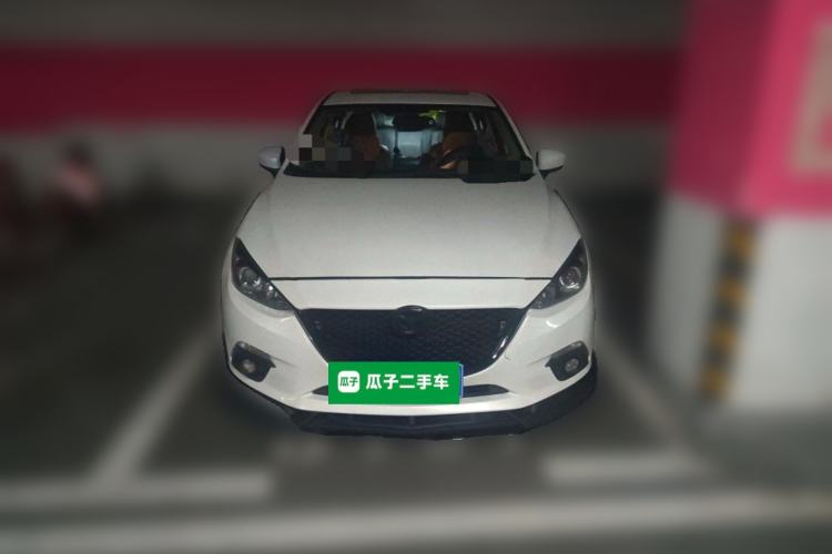 Used Mazda 3 Axela 2016 Sedan 1.5L Automatic Luxury Model Front
