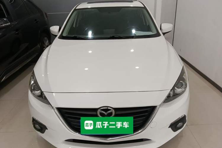 Used Mazda 3 Axela 2016 Sedan 1.5L Automatic Luxury Model Front