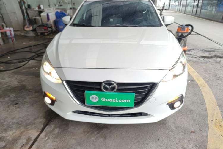 Used Mazda 3 Axela 2016 Sedan 1.5L Manual Comfort Model Front