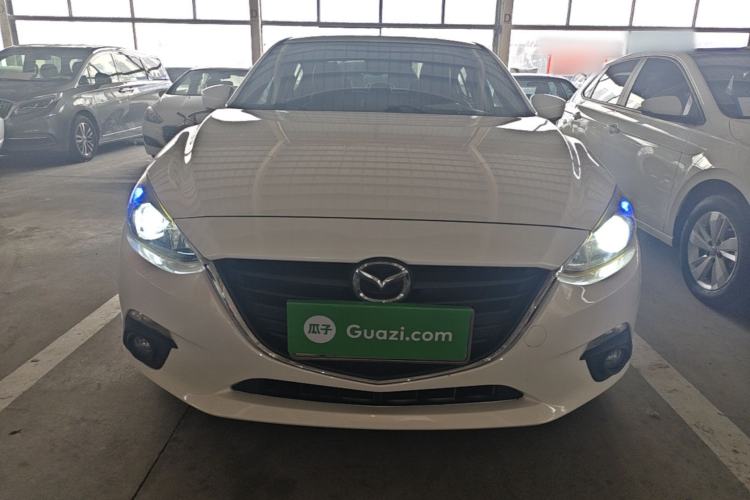 Used Mazda 3 Axela 2016 Sedan 1.5L Automatic Luxury Model Front