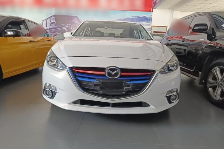 Used Mazda 3 Axela 2016 Sedan 1.5L Automatic Luxury Model Front