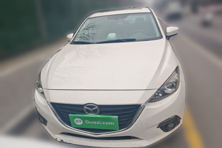 Used Mazda 3 Axela 2016 Sedan 1.5L Manual Luxury Model Front