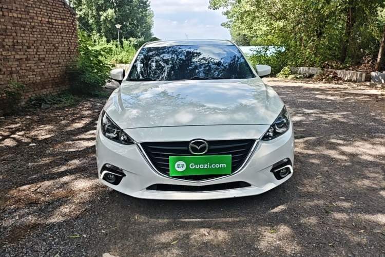 Used Mazda 3 Axela 2016 Sedan 1.5L Automatic Comfort Model Front