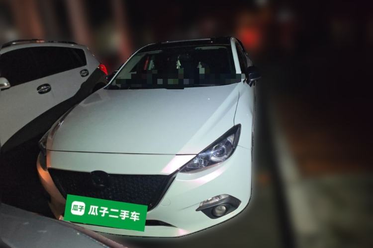Used Mazda 3 Axela 2016 Sedan 1.5L Automatic Luxury Model Front
