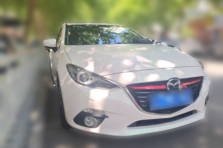 Used Mazda 3 Axela 2016 Sedan 2.0L Automatic Flagship Model Front Right 45 Deg