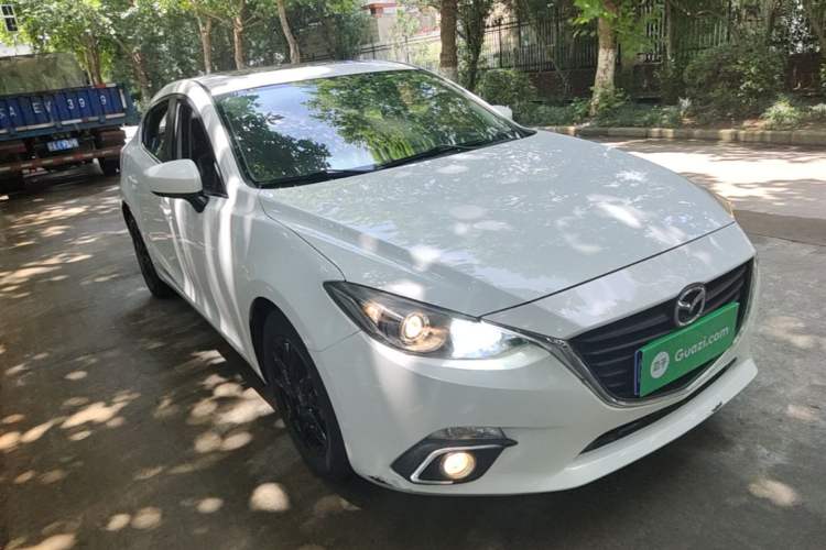 Used Mazda 3 Axela 2016 Sedan 1.5L Automatic Luxury Model Front Right 45 Deg