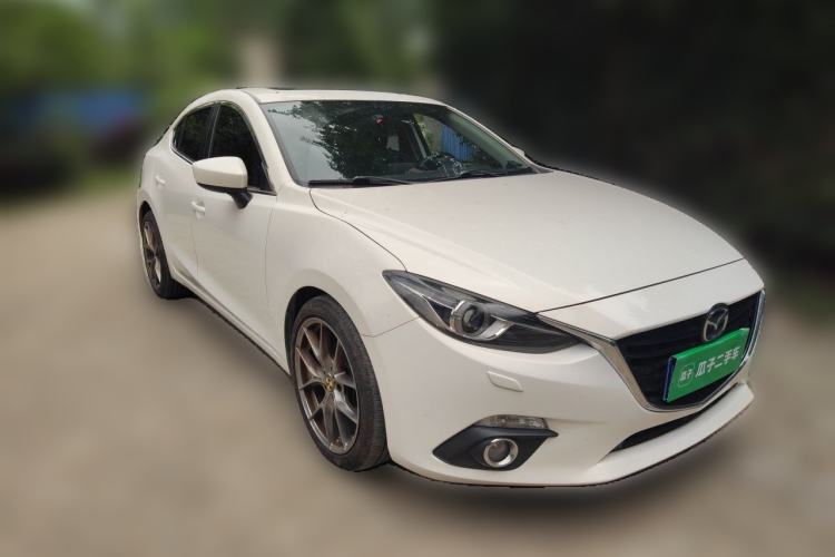 Used Mazda 3 Axela 2016 Sedan 2.0L Automatic Flagship Model Front Right 45 Deg