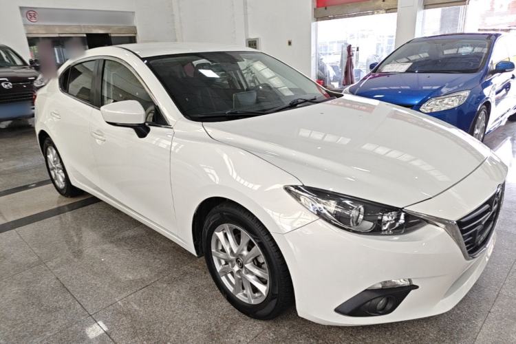 Used Mazda 3 Axela 2016 Sedan 1.5L Automatic Comfort Model Front Right 45 Deg