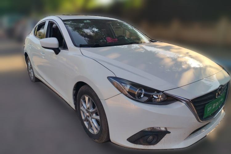 Used Mazda 3 Axela 2016 Sedan 1.5L Automatic Luxury Model Front Right 45 Deg