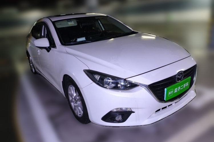 Used Mazda 3 Axela 2016 Sedan 1.5L Automatic Luxury Model Front Right 45 Deg