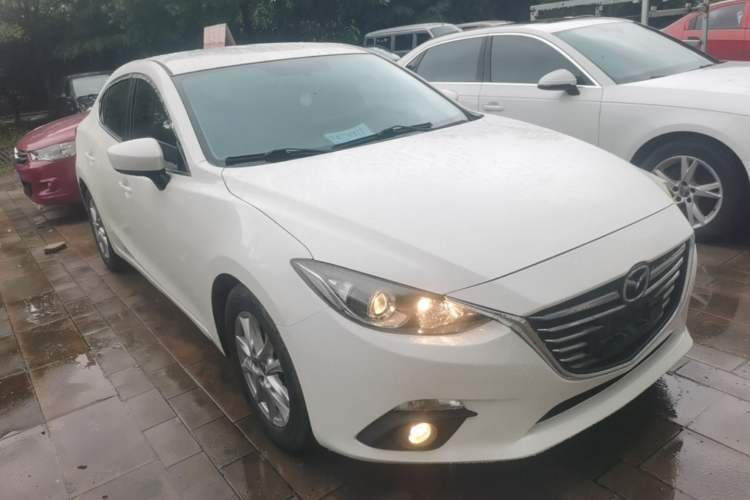 Used Mazda 3 Axela 2016 Sedan 1.5L Automatic Comfort Model Front Right 45 Deg