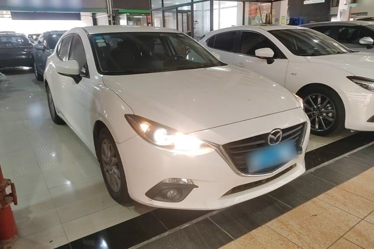 Used Mazda 3 Axela 2016 Hatchback 1.5L Automatic Comfort Model Front Right 45 Deg
