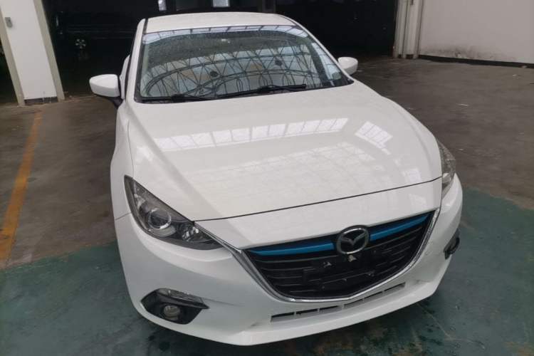 Used Mazda 3 Axela 2016 Sedan 1.5L Manual Comfort Model Front Right 45 Deg