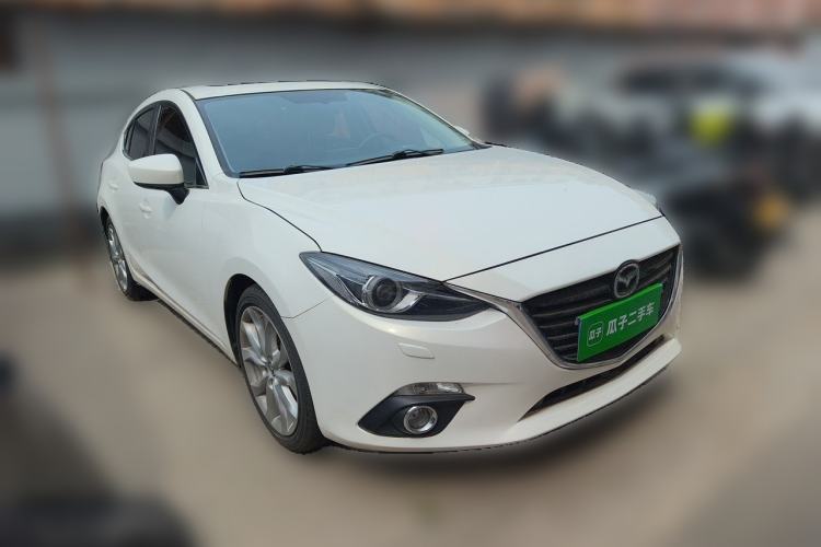 Used Mazda 3 Axela 2016 Hatchback 2.0L Automatic Flagship Model Front Right 45 Deg