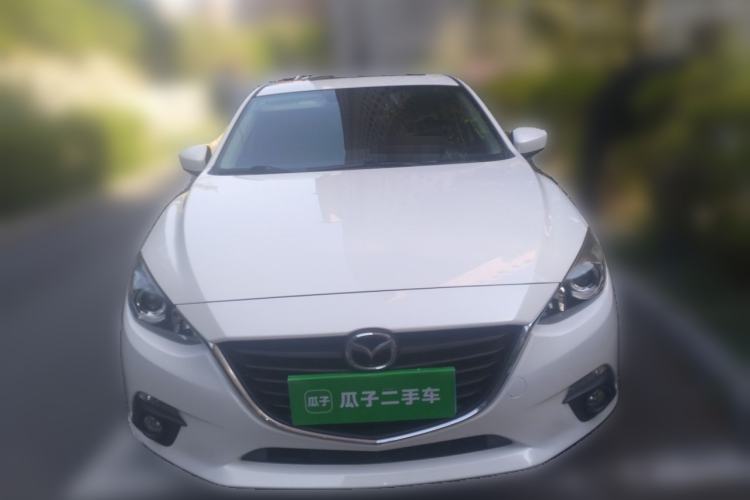 Used Mazda 3 Axela 2016 Sedan 1.5L Automatic Luxury Model Front