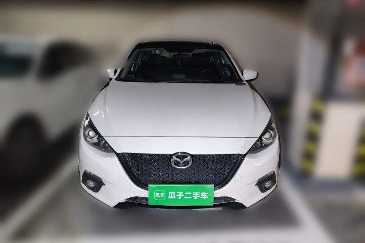 Used Mazda 3 Axela 2016 Sedan 1.5L Automatic Luxury Model Front