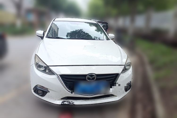 Used Mazda 3 Axela 2016 Sedan 1.5L Automatic Comfort Model Front