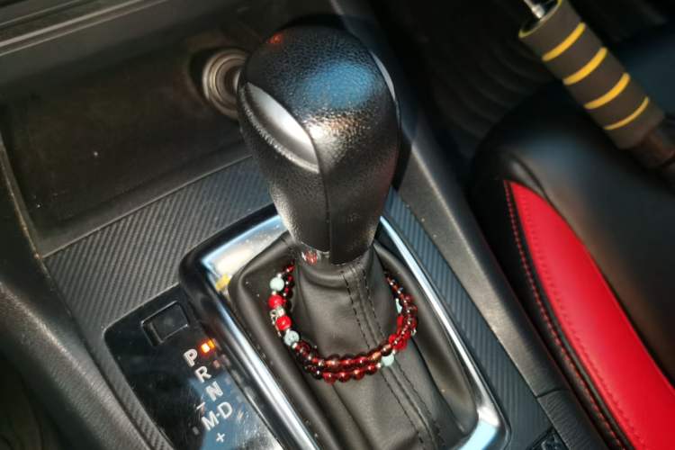 Used Mazda 3 Axela 2016 Sedan 1.5L Automatic Comfort Model Gear Lever
