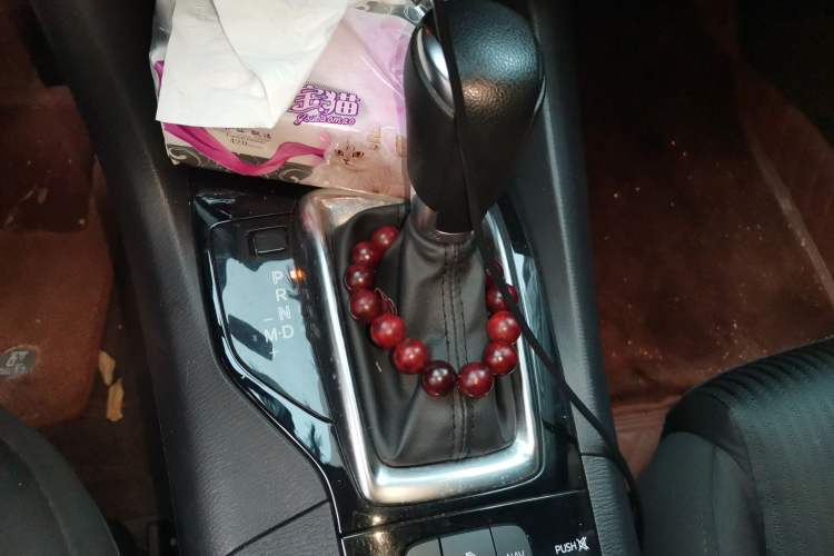 Used Mazda 3 Axela 2016 Sedan 1.5L Automatic Luxury Model Gear Lever