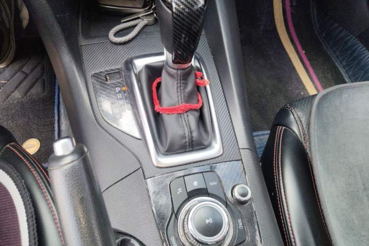 Used Mazda 3 Axela 2016 Sedan 1.5L Automatic Comfort Model Gear Lever