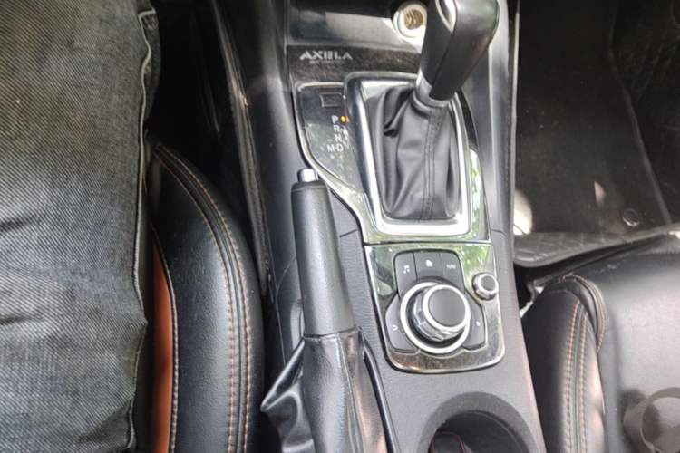 Used Mazda 3 Axela 2016 Sedan 1.5L Automatic Luxury Model Gear Lever